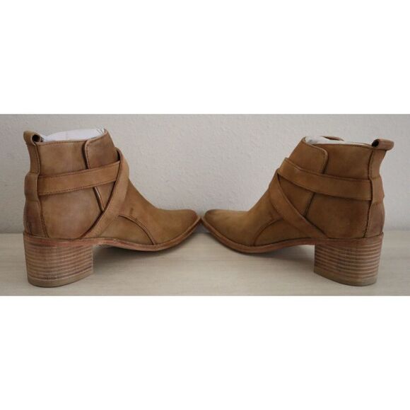 Free People Women's Sz 37.5 US 7.5 Brown Back Loop Ankle Leather Strappy Boots - Picture 6 of 8
